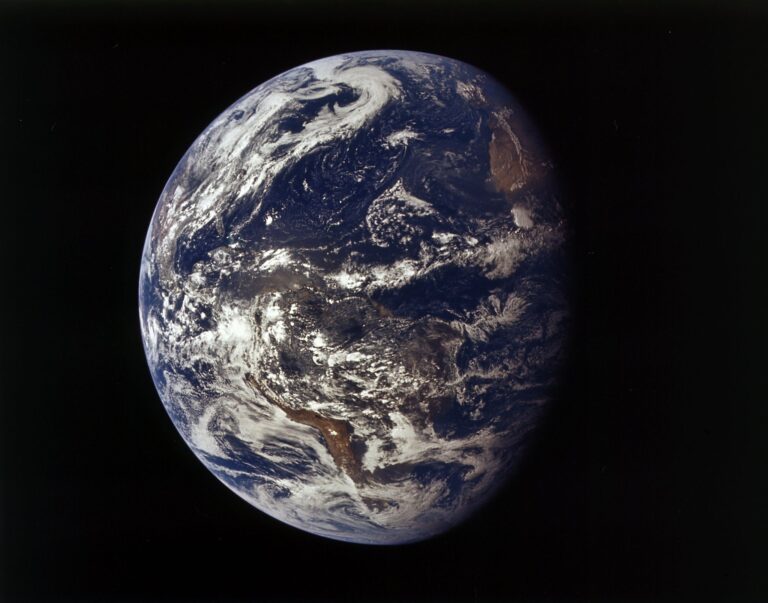 Der vergangene Sonntag war der heißeste Tag seit mindestens 1940. (Symbolbild) Foto: NASA/dpa