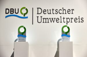 Elektromobilität und Moorschutz sind wichtige Bausteine des Klimaschutzes - mit dem Deutschen Umweltpreis wird in diesem Jahr darauf hingewiesen. (Archivfoto)