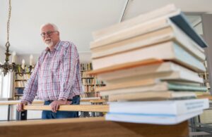 Wie viele Bücher die Moorbibliothek genau umfasst kann der Initiator Hans Joosten nicht sagen.