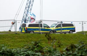 Aktivisten und Aktivistinnen von «Ende Gelände» blockieren die LNG-Baustelle in Brunsbüttel.