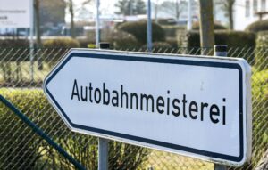 Entlang der A60 und der A63 bei Mainz entsteht ein Zaun zur Bekämpfung der Afrikanischen Schweinepest. (Symbolbild)