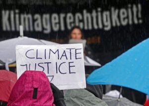 Mit zahlreichen Protesten ruft Fridays for Future zum globalen Klimastreik auf. (Archivbild)