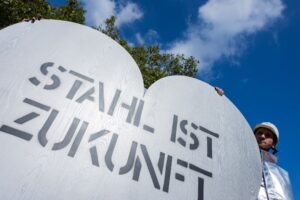 Die IG Metall sieht die Zukunft der deutschen Stahlindustrie in klimaneutral hergestelltem Stahl.