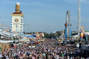 Sonne über der Wiesn - das soll es zum Auftakt geben. (Archivbild)