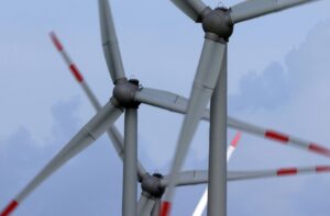 Windräder: Die bayerische Wirtschaft will mehr davon. (Archivbild)