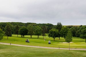 Golfplätze sollen verstärkt auf Artenvielfalt setzen. (Symbolbild)