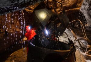 Unternehmen treiben weitere Bergbauprojekte zur Förderung von Rohstoffen wie Zinn und Lithium im Erzgebirge voran (Archivbild).