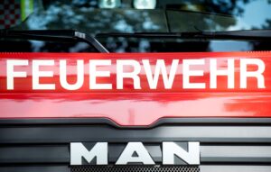 Die Feuerwehr wurde wegen einer Schlange zu einem Zentrallager gerufen. (Symbolbild)