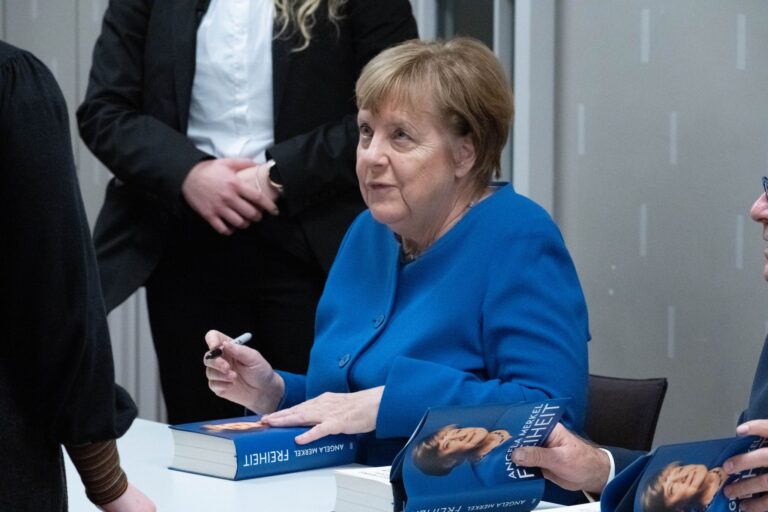 Merkel gesteht auch eigene Versäumnisse ein. (Archivbild)