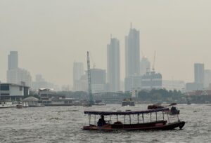 Die Behörden haben die Bevölkerung aufgerufen, sich wegen des Smogs möglichst wenig im Freien aufzuhalten.