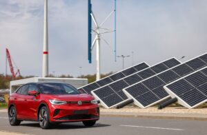 Um seine E-Autos mit Strom zu versorgen, unterstützt VW den Ausbau von Wind- und Solarparks . (Archivbild)