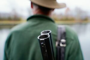 In der vergangenen Jagdsaison ist in Rheinland-Pfalz mehr Wild verarbeitet worden. (Symbolbild)