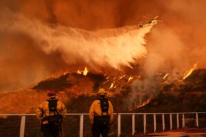 Die verheerenden Waldbrände von Los Angeles wurden durch den menschengemachten Klimawandel schlimmer, zeigt eine Schnellanalyse. (Archivbild)