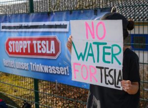 Ein neuer Wasservertrag für Tesla löst Protest aus.