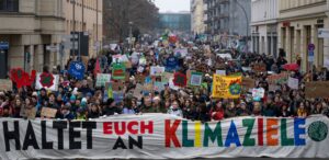 Die EU will bis Ende des Jahrzehnts eine Reduzierung der Treibhausgasemissionen um 55 Prozent. (Archivbild)