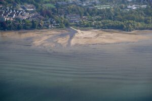 An vielen Gewässern wird das Wasser knapp. Auch im Bodensee ist der Pegel deutlich niedriger als zu dieser Jahreszeit üblich.
