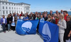 Die «Blaue Flagge» wird lediglich für eine Saison verliehen und darf nur sichtbar wehen, solange der umfangreiche Kriterienkatalog erfüllt ist.