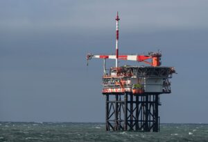 Von einer neuen Plattform in der Nordsee vor der Insel Borkum fördert der Energiekonzern One-Dyas seit Kurzem Erdgas. (Archivbild)