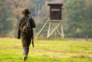 Was ist die Rolle von Jägerinnen und Jägern? Auch darum dreht sich die geplante Novelle des Landesjagdgesetzes. (Symbolfoto)