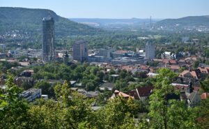 Für den Umgang mit extremer Hitze verfügt die Stadt Jena nun über einen eigenen Hitzeaktionsplan. Der Stadtrat hat ihn Ende Mai verabschiedet. (Archivfoto)