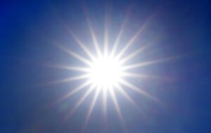 Der Deutsche Wetterdienst prognostiziert viel Sonnenschein und hohe Temperaturen für die kommenden Tage in Hessen. (Symbolbild)