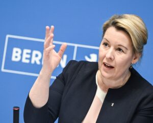 Franziska Giffey (SPD) nimmt für die Bundeshauptstadt an der Wirtschaftsministerkonferenz teil. (Archivbild)
