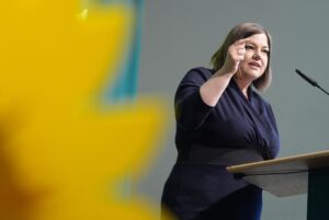 Auf Initiative Fegebanks hatte Rot-Grün vertrauliche Gespräche mit den Initiatoren des Zukunftsentscheids geführt - ohne Einigung.