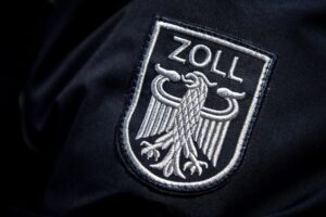 Die Paketsendungen wurden vom Kölner Zoll kontrolliert. (Symbolbild)