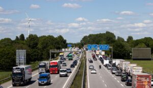 Der Bund für Umwelt und Naturschutz lehnt einen Ausbau der A1 in Hamburg ab. (Archivbild)