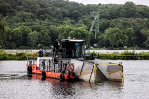 Ein neues Mähboot gegen die schnell wachsende Pflanze Elodea ist jetzt im Einsatz