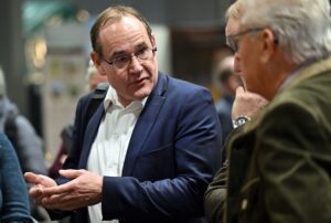 Umweltminister Tilo Kummer (BSW) ruft bis Ende September zur öffentlichen Beteiligung am Entwurf für Thüringens Klimaanpassungsstrategie auf. (Archivbild)