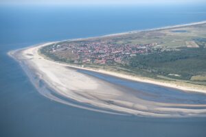 Große Bohrgeräte dürften künftig die Ruhe auf Langeoog stören. (Archivbild)