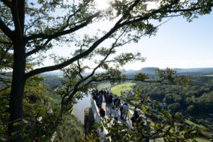 Die Bastei ist ein beliebtes Ziel bei Touristen. (Archivbild)