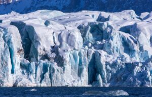 Die Gletscher von Spitzbergen haben 2024 viel Eis verloren. (Archivbild)