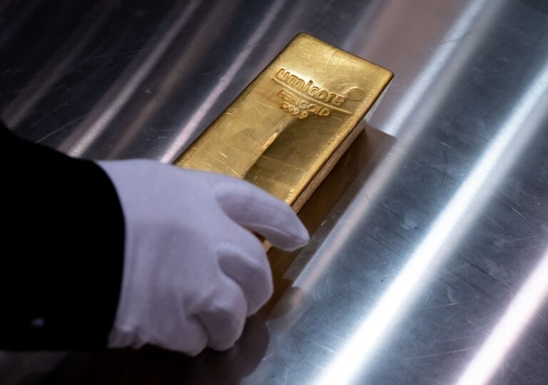 Der Goldpreis ist weiter gestiegen. Foto: Sven Hoppe/dpa