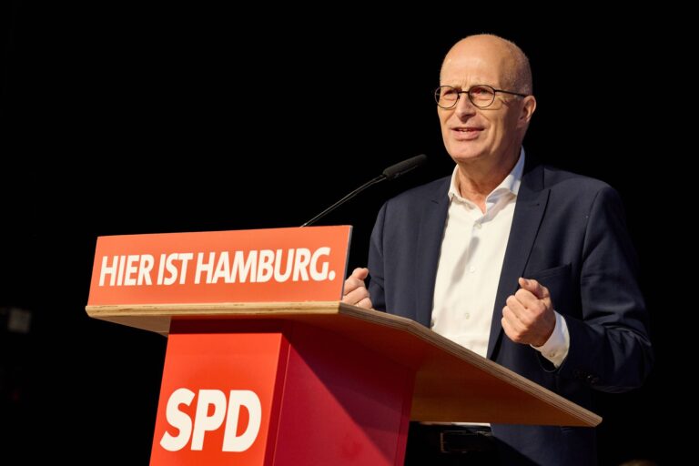 Hamburger Erster Bürgermeister Tschentscher achtet nach eigener Aussage die Entscheidung der Bürgerinnen und Bürger. (Archivbild)  Foto: Georg Wendt/dpa